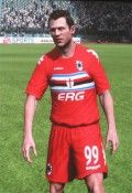 Cassano con la maglia rossa in Fifa 2010