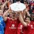 Il ritorno del Kaiserslautern in Bundesliga festeggiato con la nuova maglia