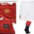Particolari, calzoncini e calzettoni del nuovo kit del Manchester United