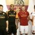 Tutte le nuove maglie della Roma per la stagione 2010-2011 Tutte le nuove maglie della Roma per la stagione 2010-2011