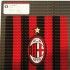 Righe rossonere più strette e inserti tricolore per il Milan 2011-2012