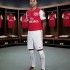 Look semplice e classico per i 125 anni dell’Arsenal