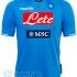 Il Napoli va in crociera: presentata la nuova maglia azzurra griffata Macron