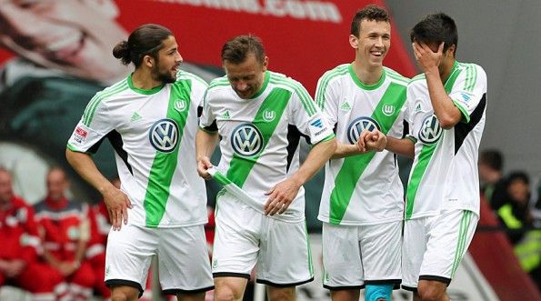 Divisa Wolfsburg contro il Borussia Dortmund