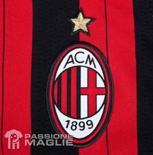 Stemma ricamato Milan kit home 2013-2014