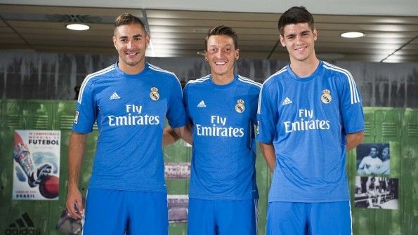 Seconda divisa Real Madrid 2013-2014