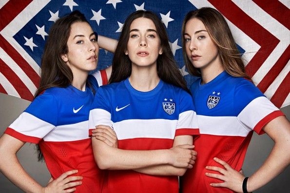 Le HAIM indossano la maglia degli Stati Uniti