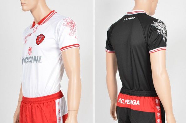 Perugia, maglie 2014-2015, grifoni