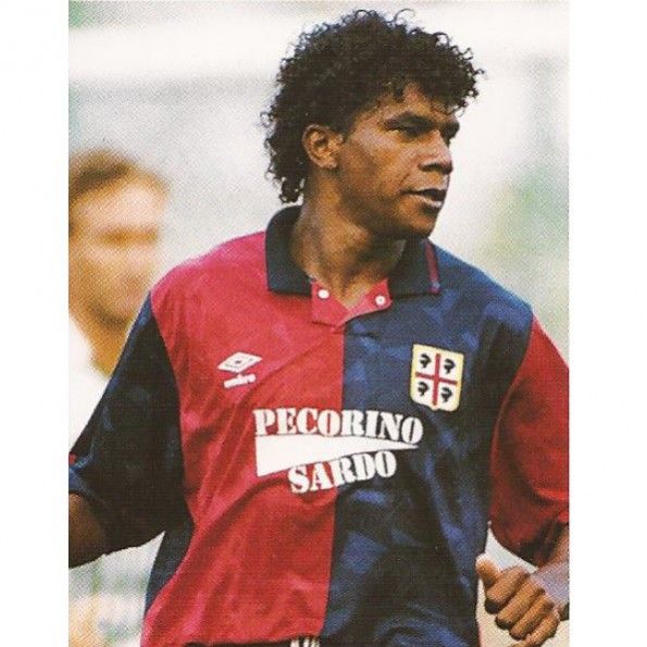 Oliveira con la maglia del Cagliari 1992-1993