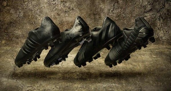 Le scarpe Black Pack di adidas abbracciano le decorazioni medievali