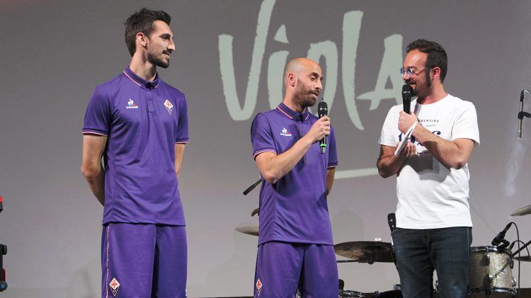 Borja Valero e Astori con la divisa della Fiorentina 2016-17