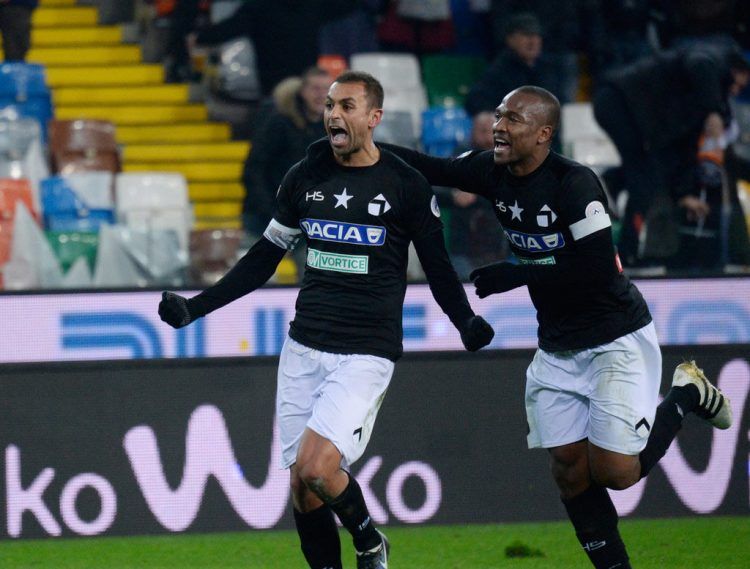 Danilo con la maglia dell'Udinese per i 120 anni