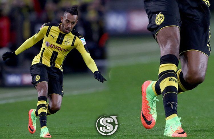 Pierre Aubameyang (Borussia Dortmund) - Nike HyperVenom Phantom 3