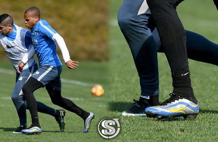 Jonathan Biabiany (Inter) - Nike Mercurial Superfly Heritage iD