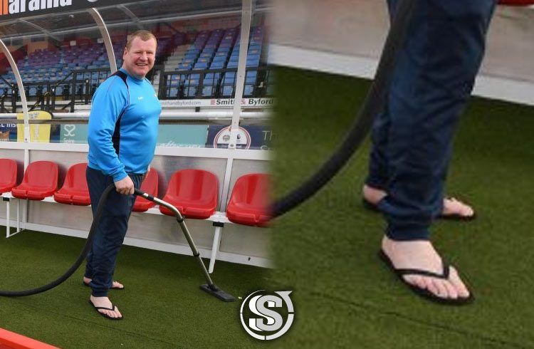 Wayne Shaw (Sutton FC) - Infradito no brand