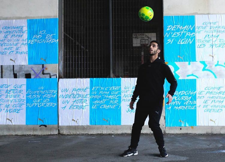 I manifesti di Puma che annunciano la partnership con l'OM