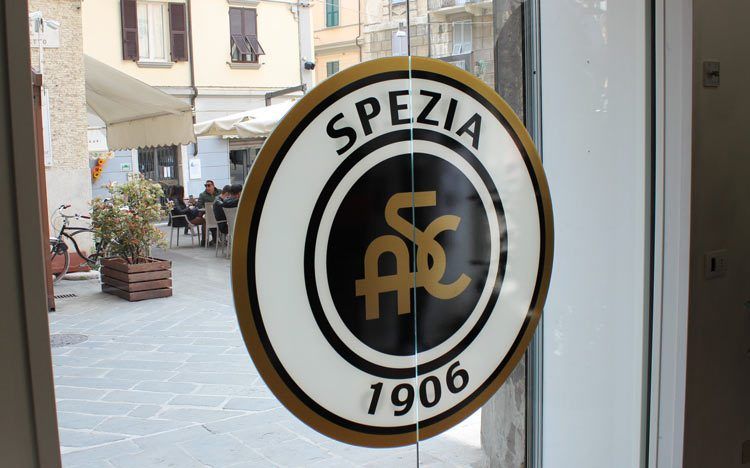 Vetrata store Spezia logo
