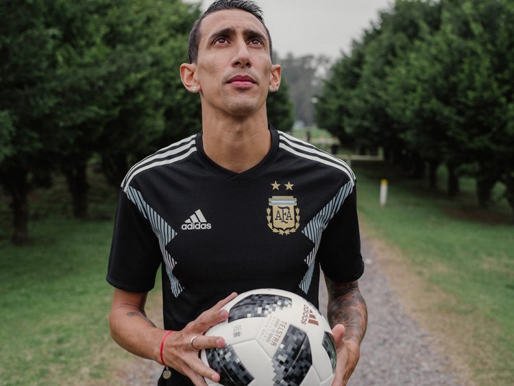 Di Maria con la maglia away dell'Argentina per i Mondiali 2018