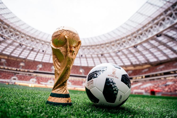 Pallone ufficiale Mondiali 2018, adidas Telstar 18