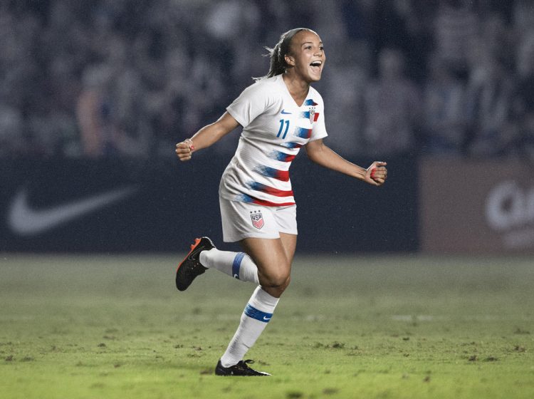 Mallory Pugh con la nuova maglia degli Stati Uniti 2018