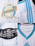 Alcuni dettagli ravvicinati della nuova maglia