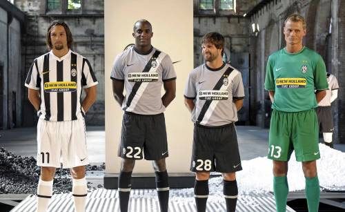 Divise Juventus 2009-2010