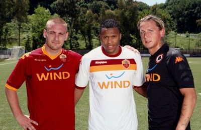 Le maglie della Roma 2009-2010 Le maglie della Roma 2009-2010
