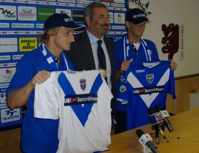 Le nuove maglie del Brescia 2009-2010 Le nuove maglie del Brescia 2009-2010