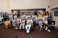 I primi abbonati premiati con la nuova maglia I primi abbonati premiati con la nuova maglia