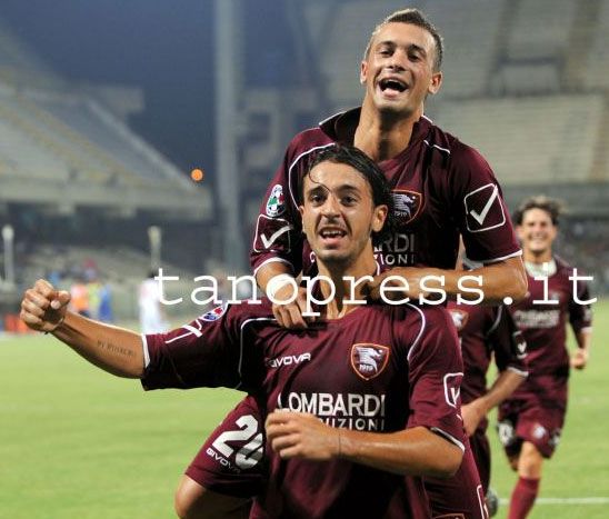 L'ippocampo sulle nuove maglie Givova per la Salernitana