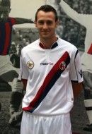 Terzi con la maglia bianca per le trasferte Terzi con la maglia bianca per le trasferte