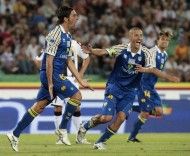 Lucarelli e Morrone festeggiano il gol all'Udinese