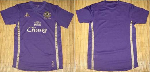 La terza maglia dell'Everton 2009-2010