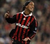 Lo sponsor win.com indossato in Champions League Lo sponsor win.com indossato in Champions League