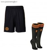 I pantaloncini e i calzettoni del kit away Chelsea 2010-2011