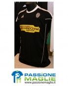 La seconda maglia del Cesena per il 2010-2011 Maglia Cesena away