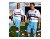 La nuova divisa da trasferta del West Ham 2010-2011 Divisa trasferta West Ham 2010-11