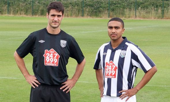 Divise West Bromwich 2010-2011