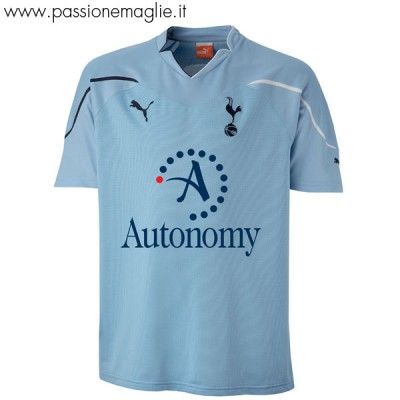 La seconda divisa degli Spurs per la stagione 2010-2011 Maglia away Tottenham 2010-2011