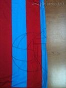 Lo stemma del Catania serigrafato nella maglia a sinistra Stemma Catania serigrafato