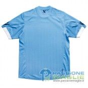 La casacca azzurra del Napoli vista da dietro Retro prima maglia Napoli