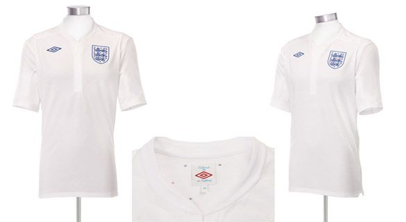La nuova maglia dell Inghilterra 2010 2012 realizzata da Umbro