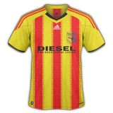 La divisa casalinga del Bassano sponsorizzato Adidas Prima maglia Bassano 2010-2011