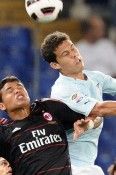 Un contrasto durante Lazio-Milan