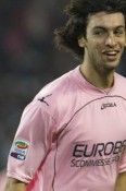 Pastore con la maglia rosanero del Palermo Pastore