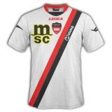 Maglia del Sorrento con banda diagonale rossonera