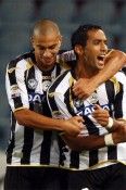 Calciatori dell'Udinese in festa dopo una rete