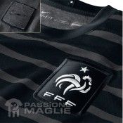 Stemma FFF sulla divisa da portiere