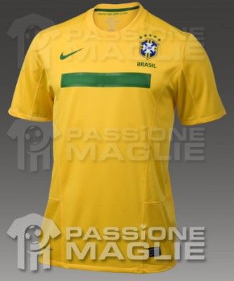 La nuova maglia del Brasile per il 2011-2013 Maglia Brasile home 2011-2013