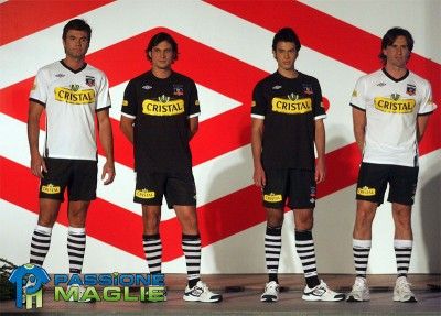Le nuove divise del Colo Colo per il 2011 firmate Umbro